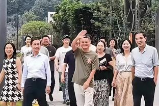 罗马诺：多特会在今夏尝试与曼联谈判以留住桑乔，但这并不容易