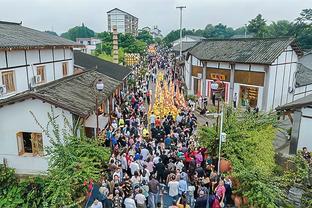 高管：如果骑士今年次轮输给绿军 那米切尔在骑士未来并不明朗