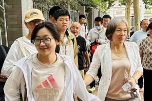 青岛西海岸队今日前往韩国开启第二阶段春训，22日返回上海